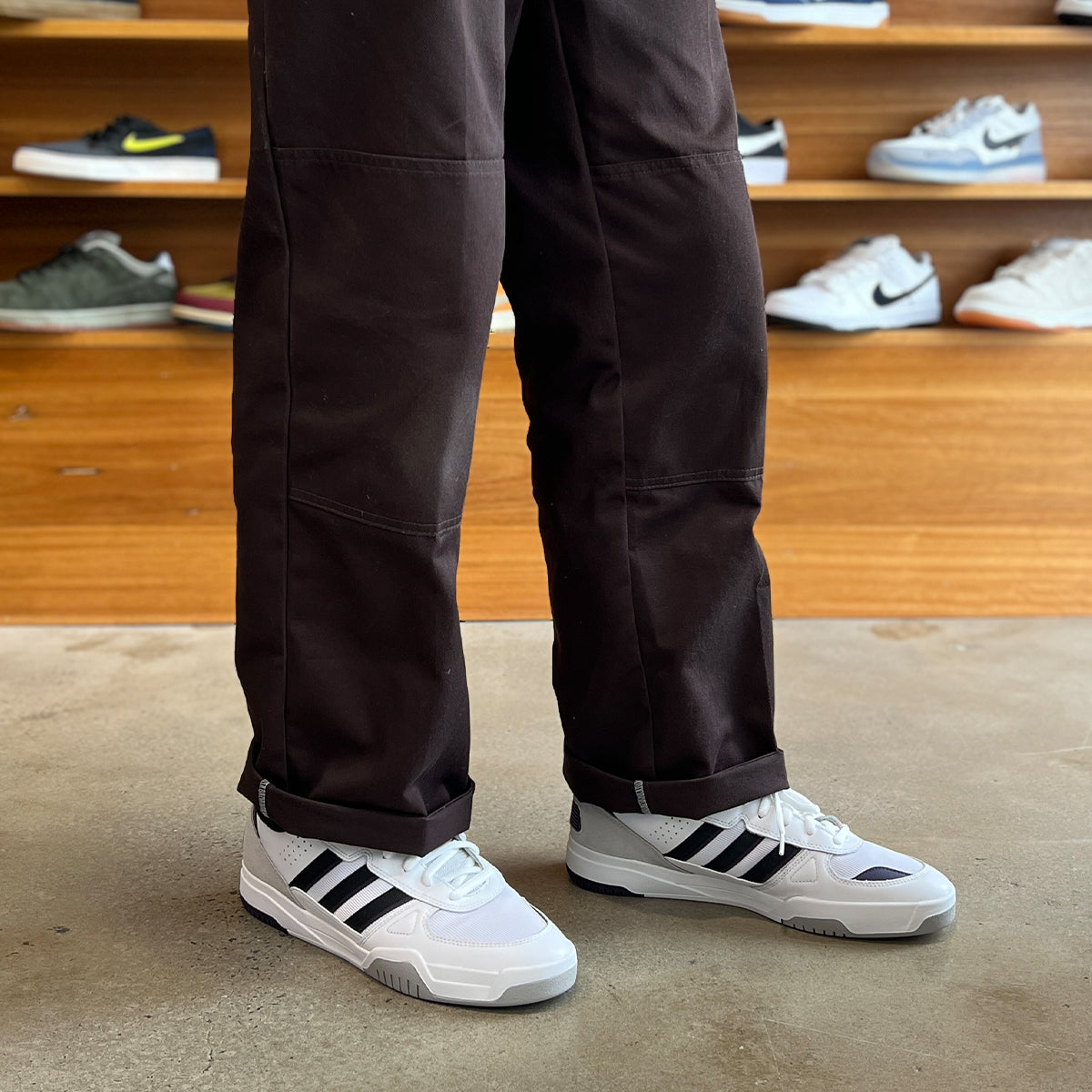 Adidas - Tekkira Cup Shoes White/Black/Plum.