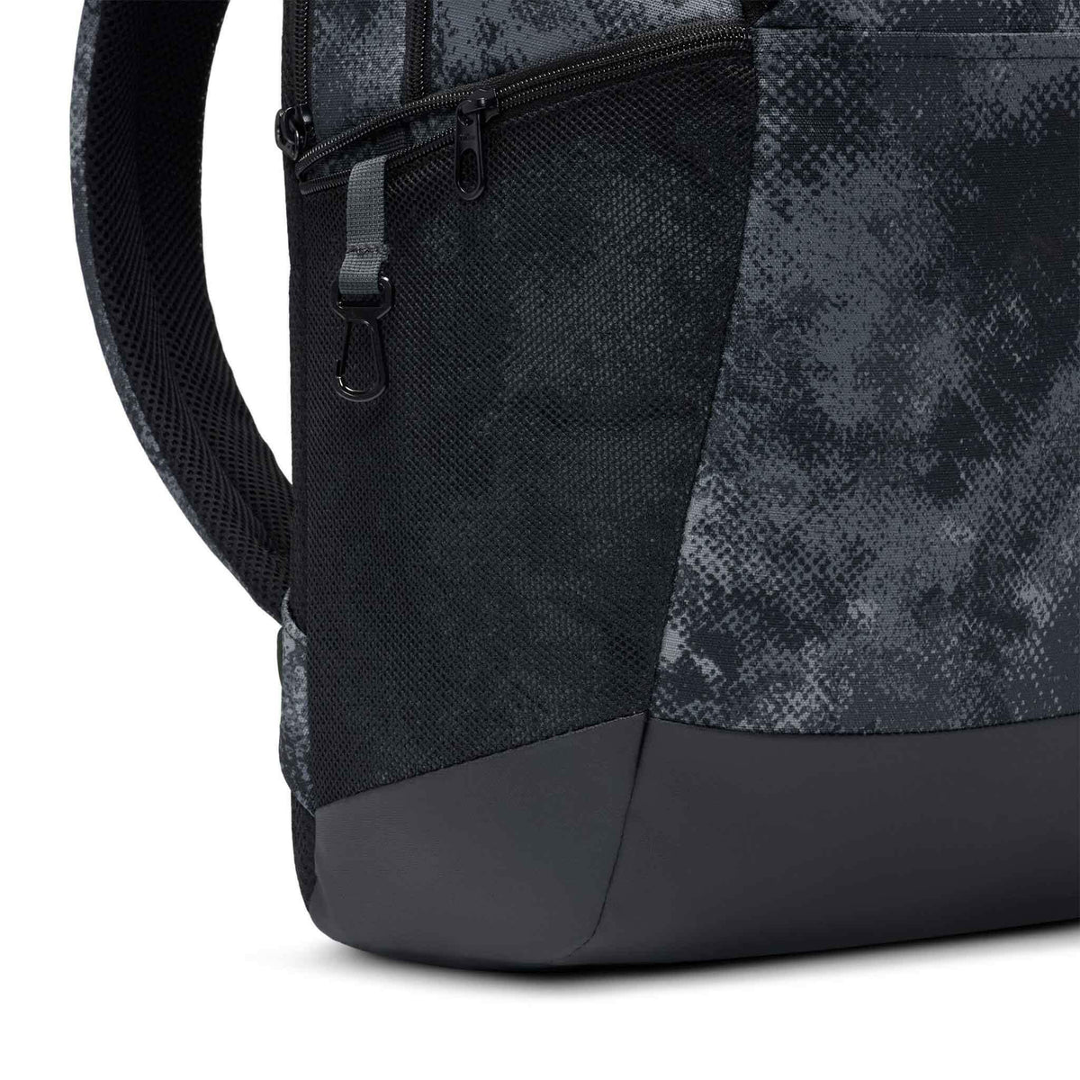 Nike - Brasilia Backpack Iron Grey/Black.