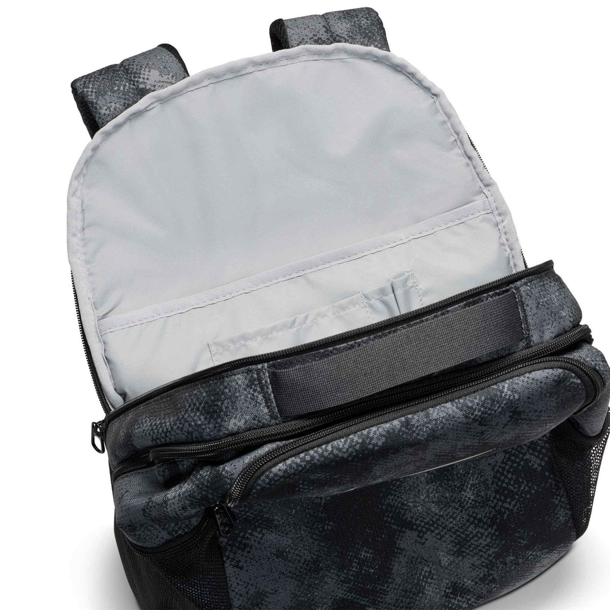 Nike - Brasilia Backpack Iron Grey/Black.