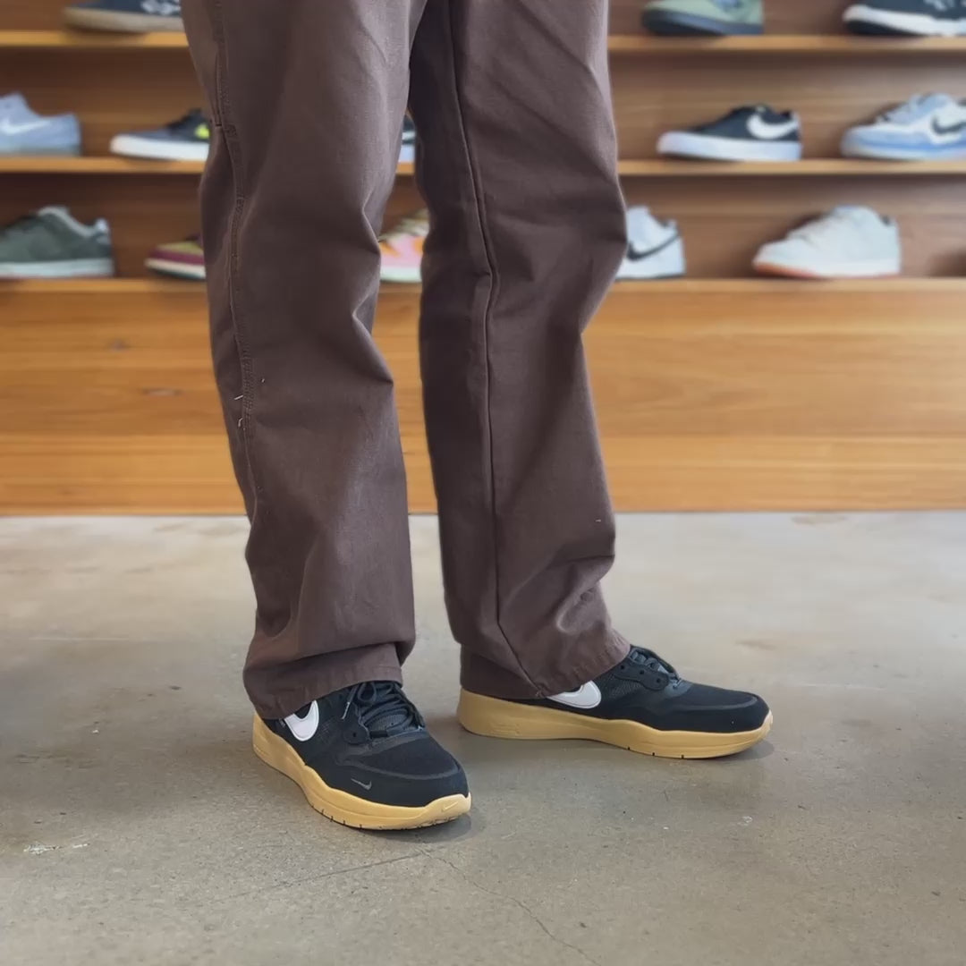 Nike SB - PS8 Shoes Black/White/Gum.