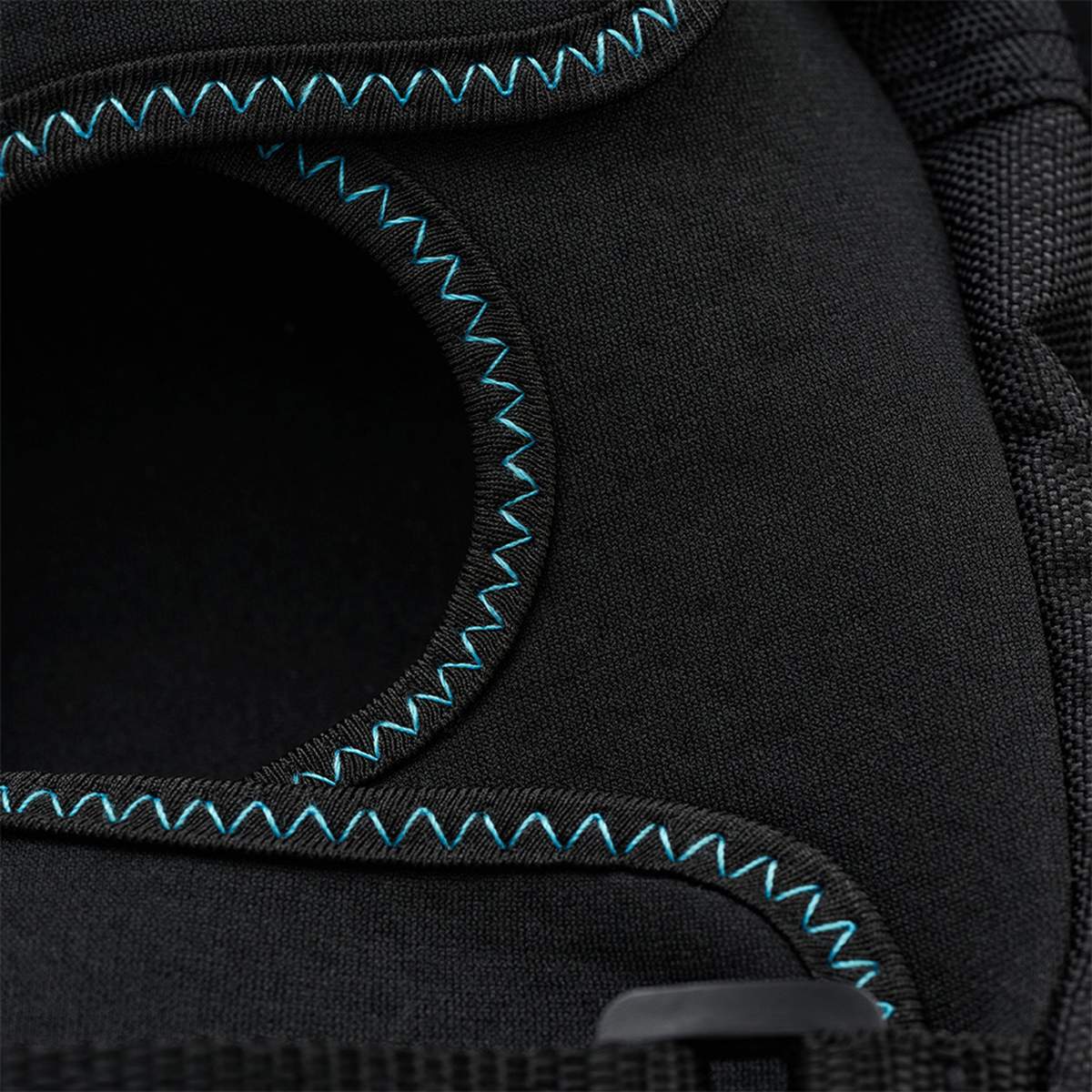 Yepa Shell Adult 3-Pack Pad Set Black – padding stitching