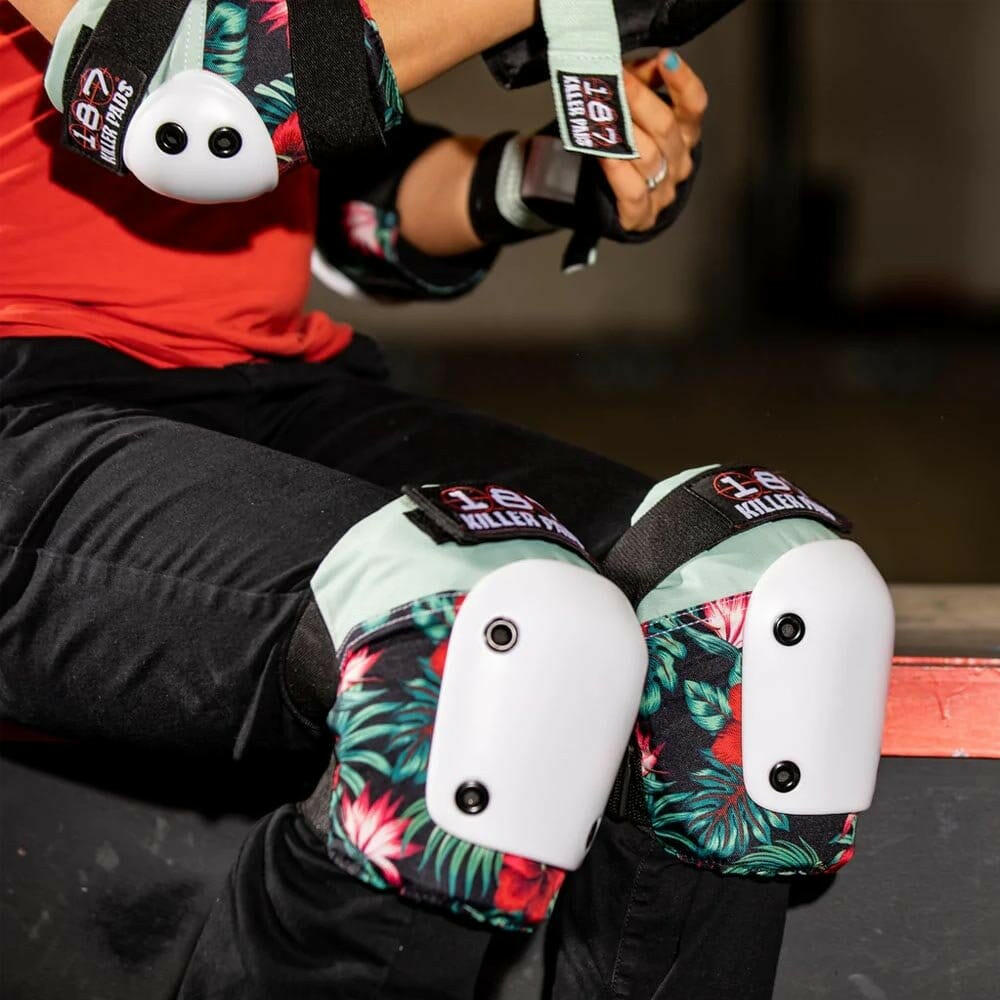 187 - Junior Six Pack Pad Set Hibiscus.